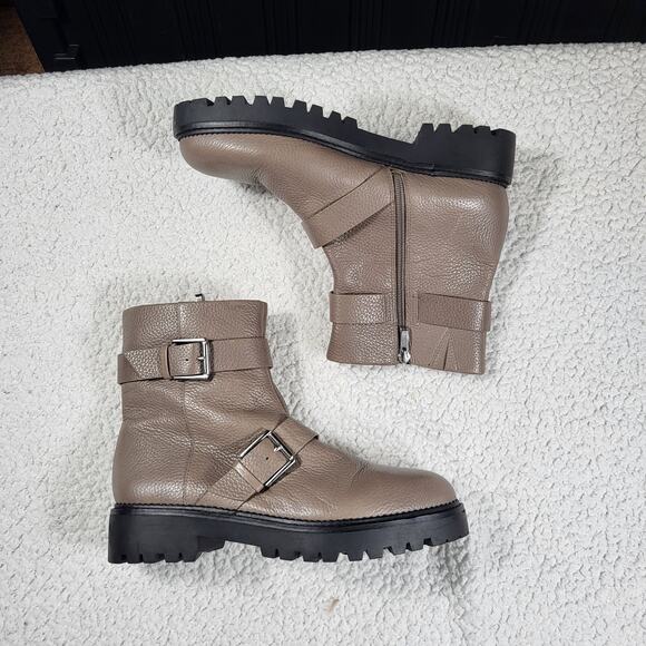 NEW  Nordstrom Macombs water-resistant moto boot taupe pebbled leather size 10M - Picture 1 of 6